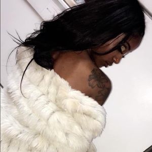 Meet your Posher, Nina